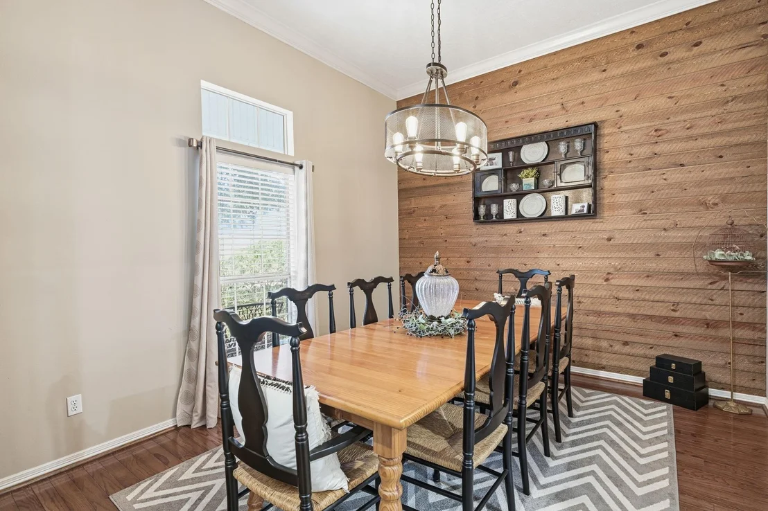 Photo of 1250 Heritage Lane