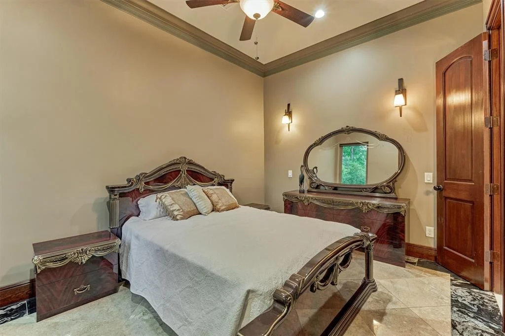 Photo of 490 Royal Navigator Road