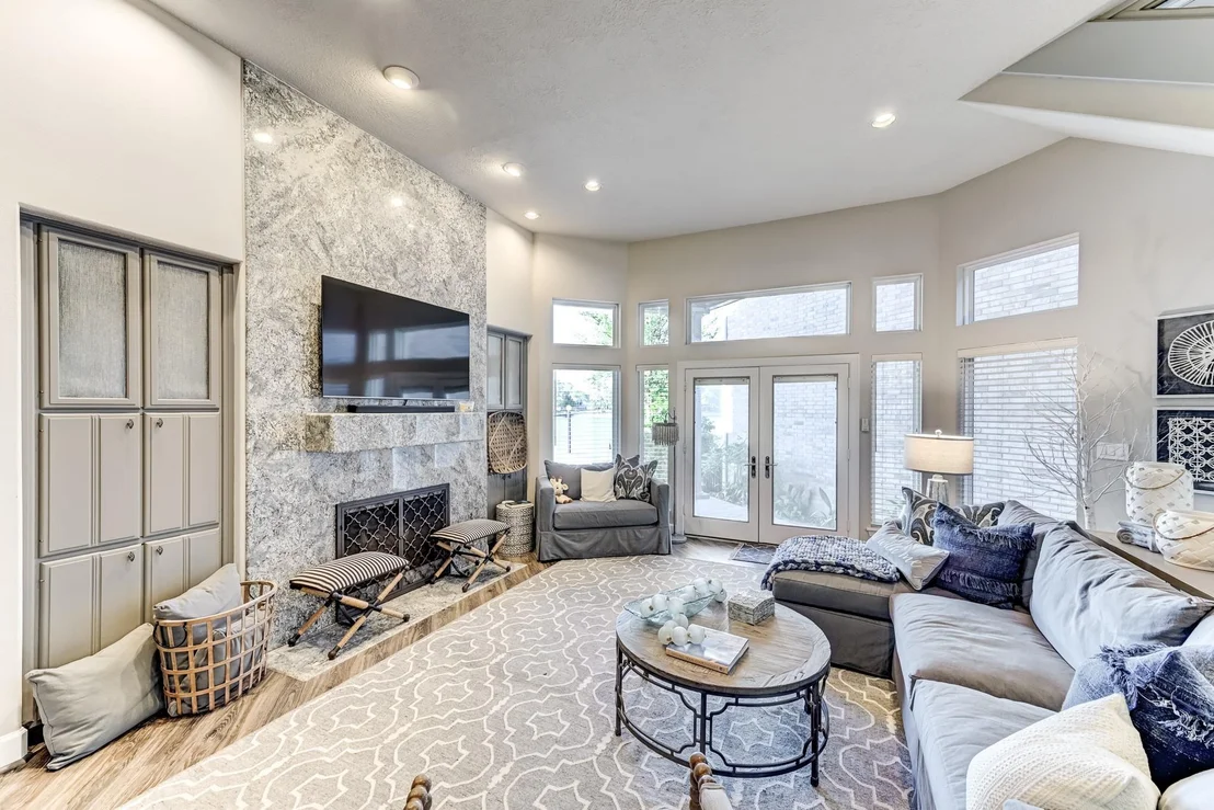Photo of 113 Winthrop Harbor N