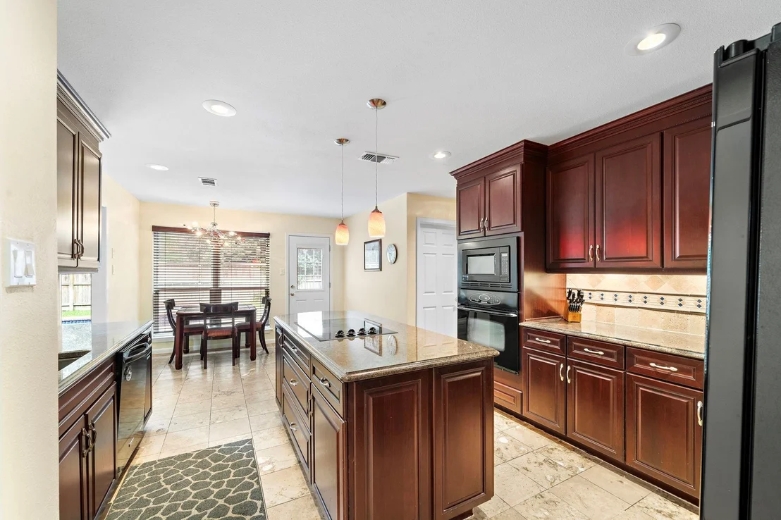 Photo of 1019 Ridgeley Drive
