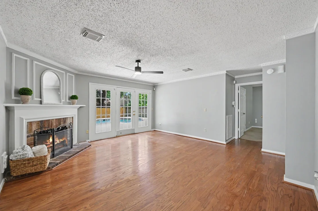 Photo of 80 Eagle Rock Circle