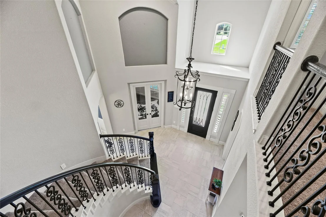 Photo of 1002 Pleasant Pines Lane