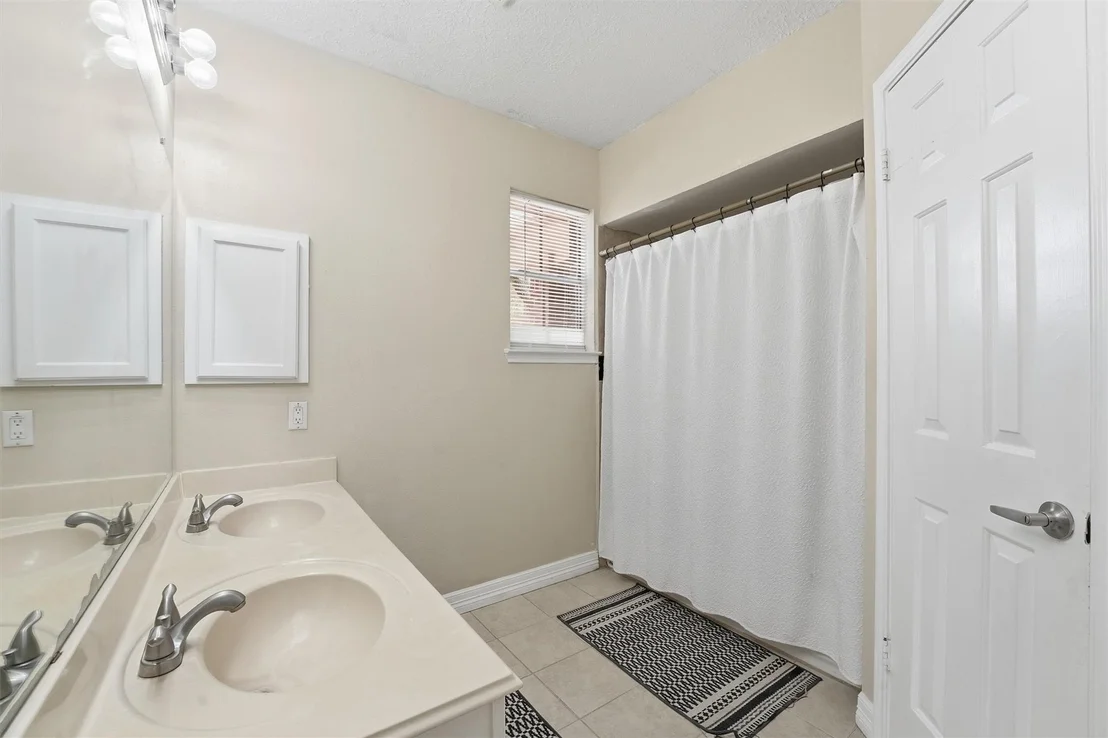 Photo of 22846 Red River Drive
