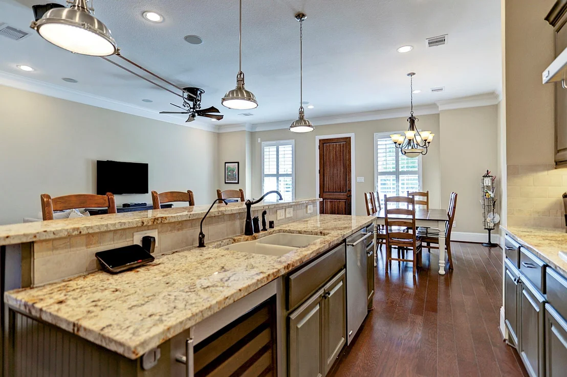 Photo of 31 E Breezy Way