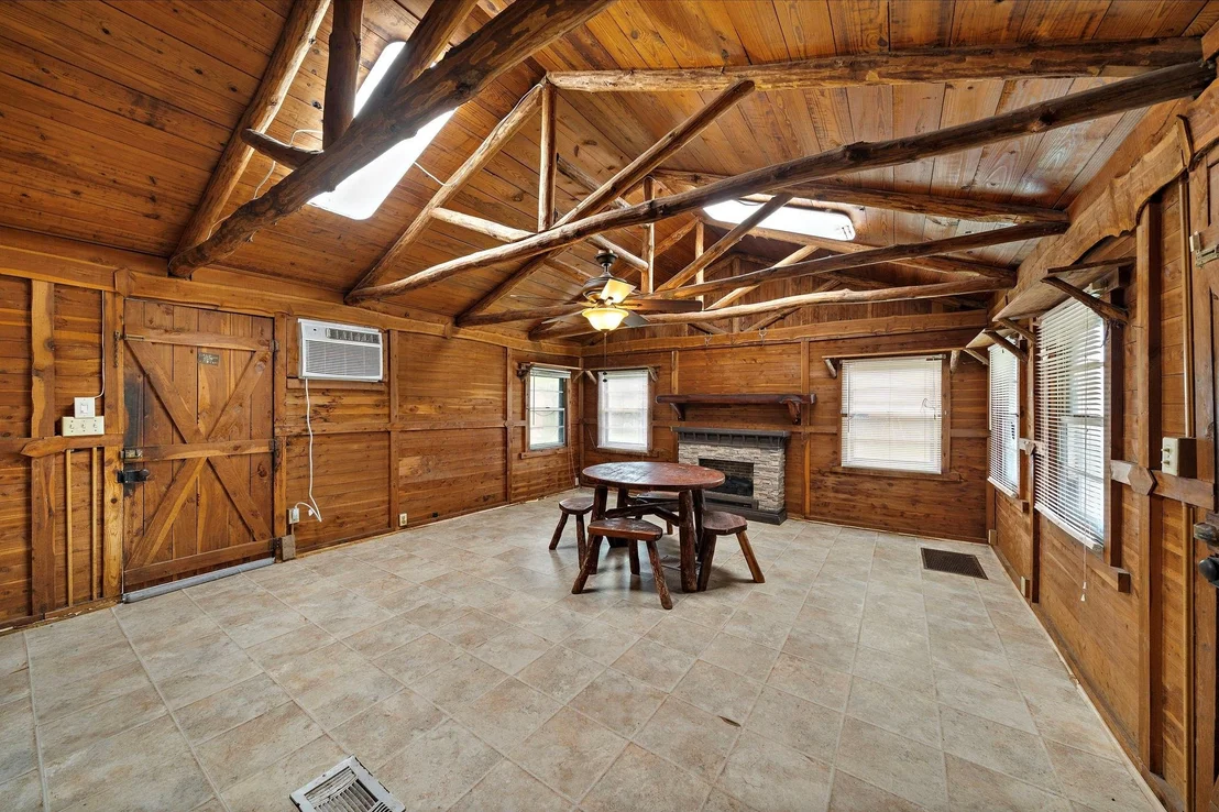 Photo of 5330 Pearson Road