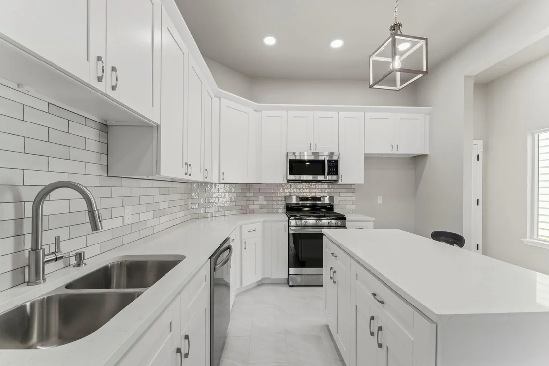 Photo of 8161 Crestview Drive