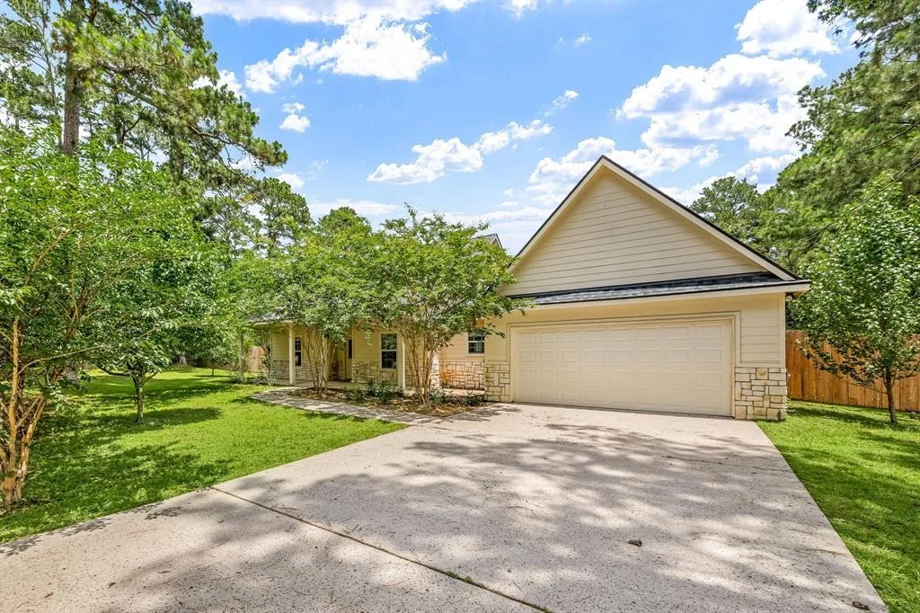Photo of 40614 Rolling Forest Drive