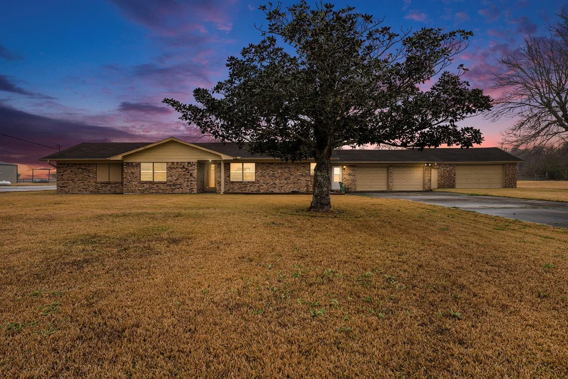 Photo of 5725 Highland Road
