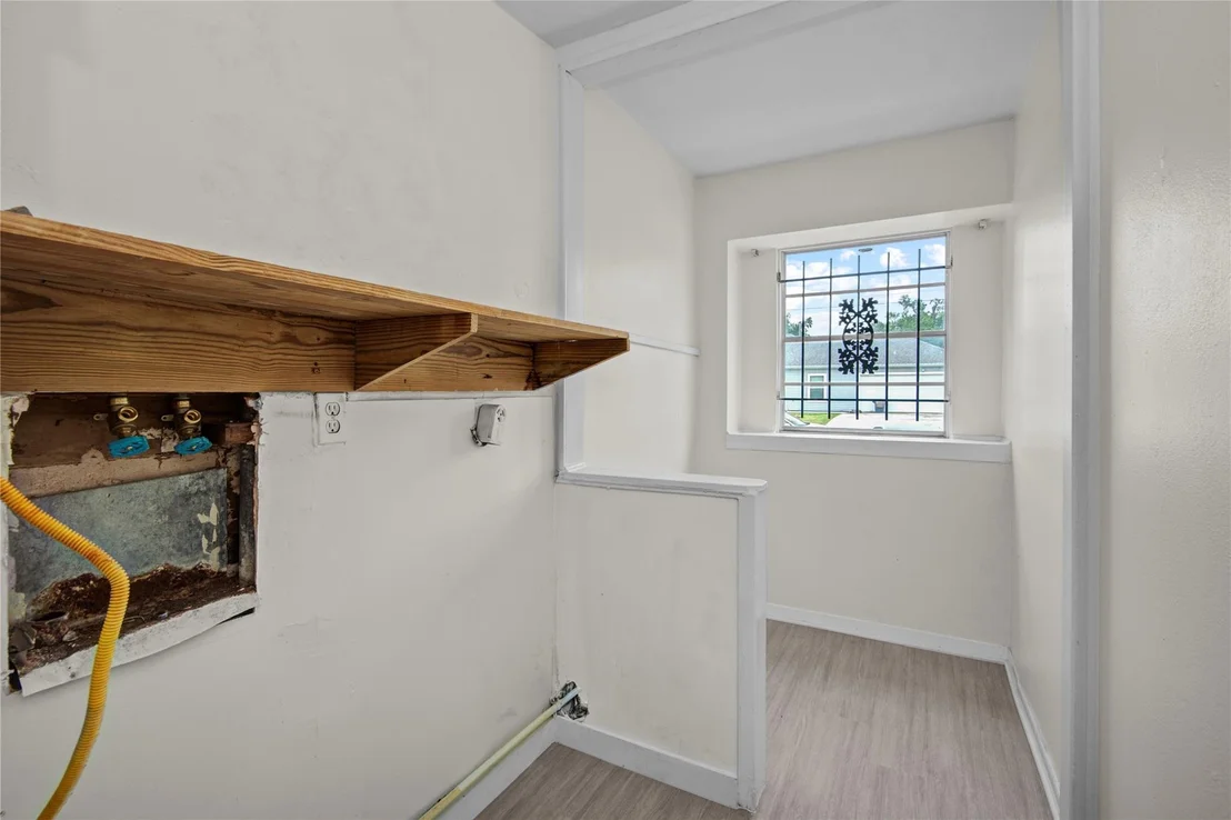 Photo of 7329 Gleason Road