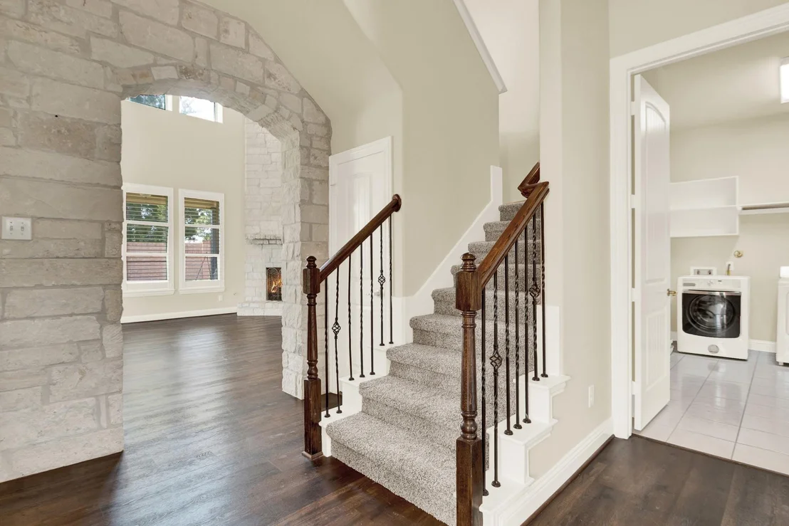 Photo of 9039 Charncross Lane