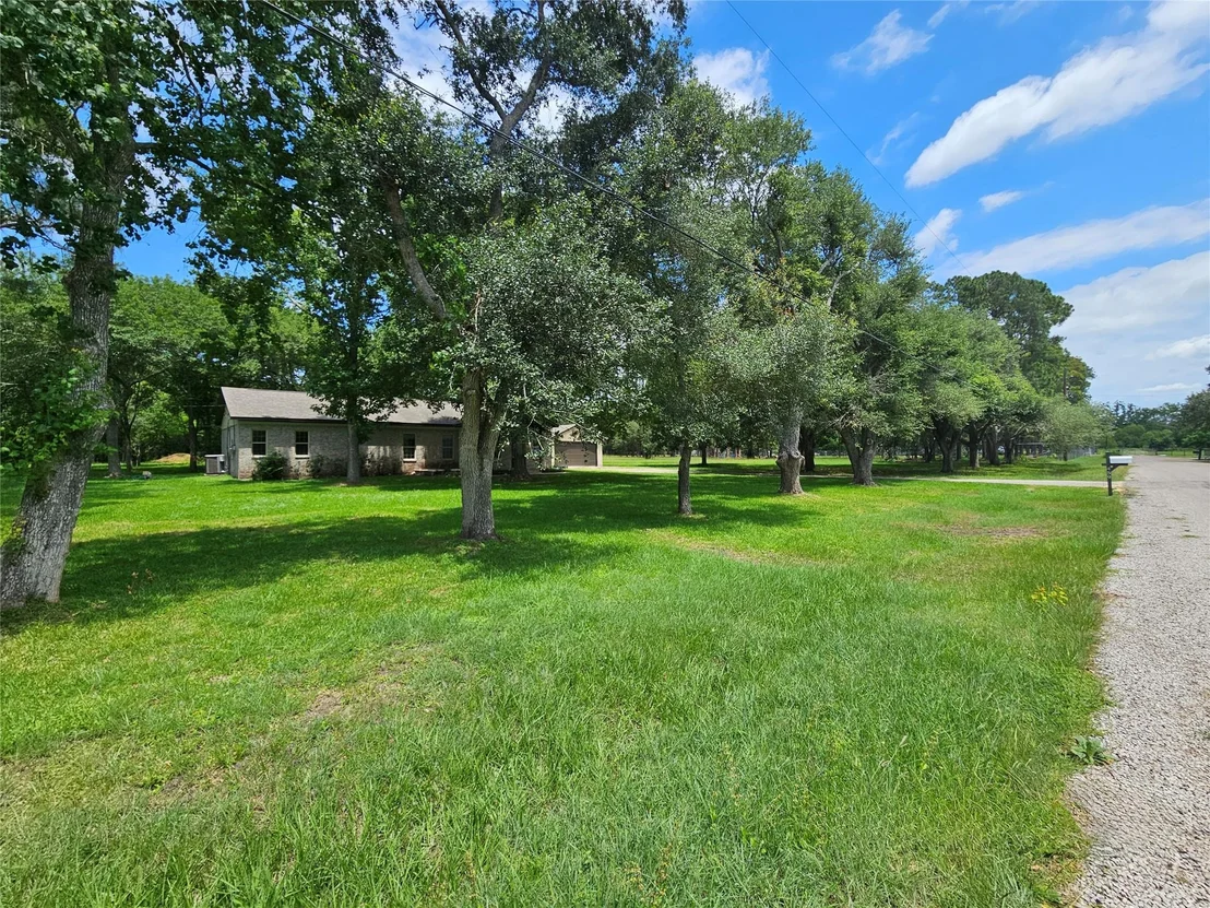 Photo of 459 Live Oak Road