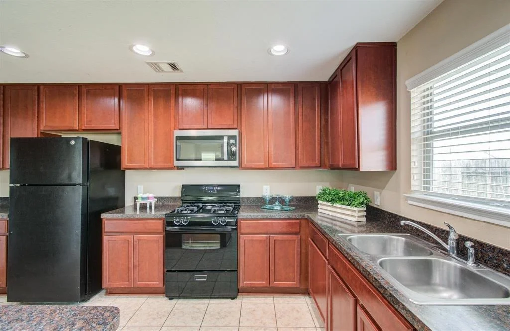 Photo of 810 Ellerton Lane