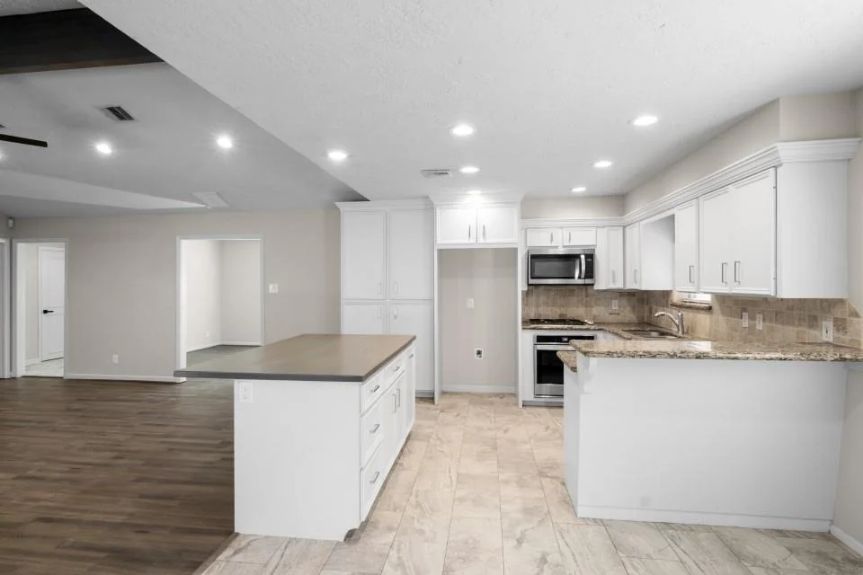 Photo of 5618 Willowbend Boulevard