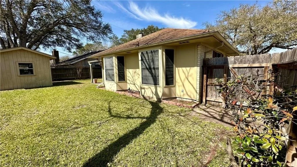 Photo of 213 Yuma Drive