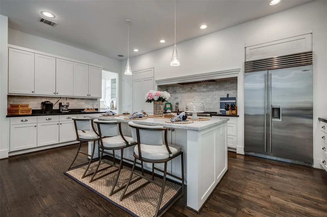 Photo of 2815 Albans Road