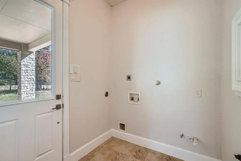 Photo of 6710 Brownbark