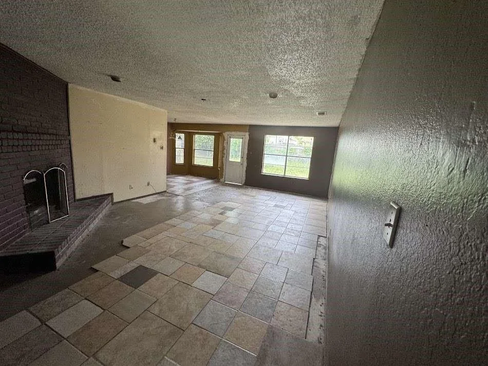 Photo of 2101 Corona Drive