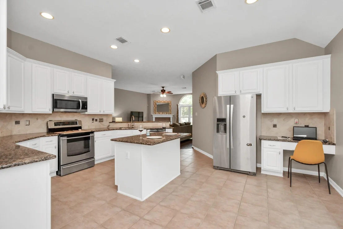 Photo of 23939 River Place Drive