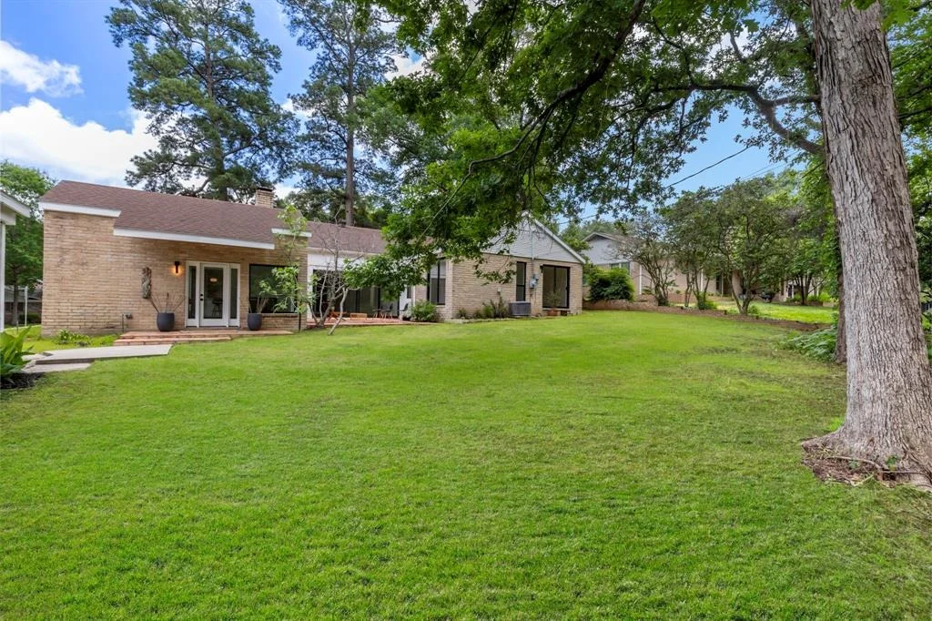 Photo of 17 Fairway Drive