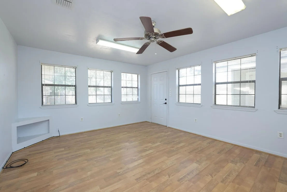 Photo of 6 Acapulco Lane