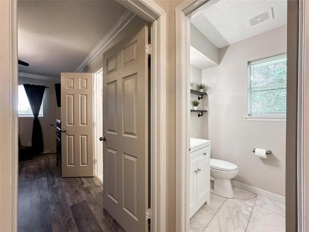 Photo of 712 Molina Drive