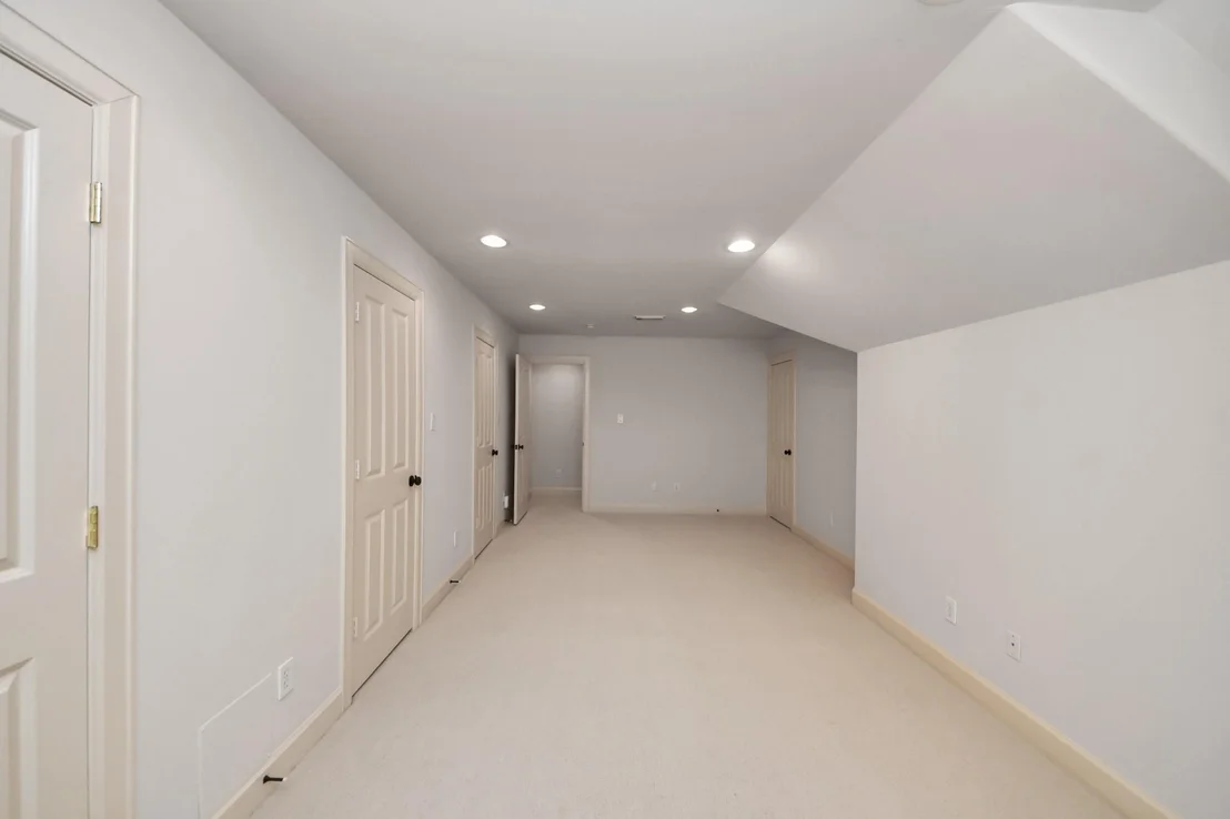 Photo of 9291 Buffalo Speedway