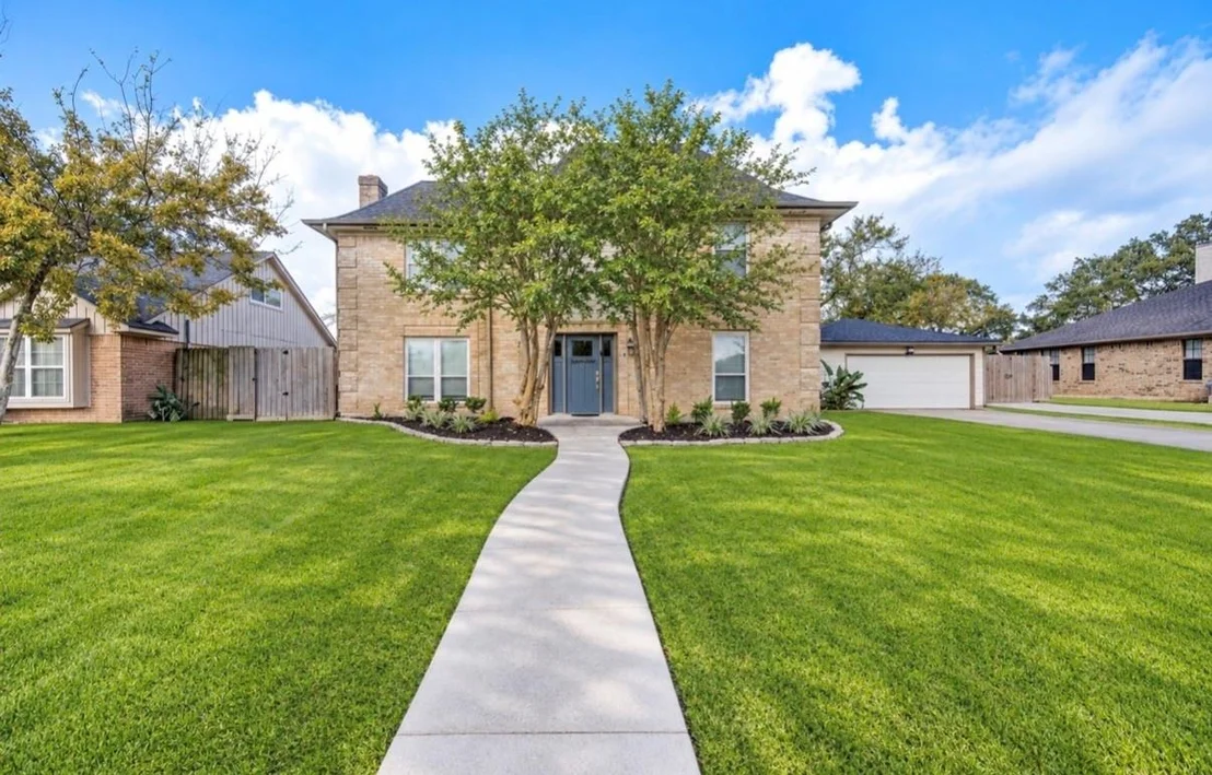 Photo of 303 Old Bayou Drive
