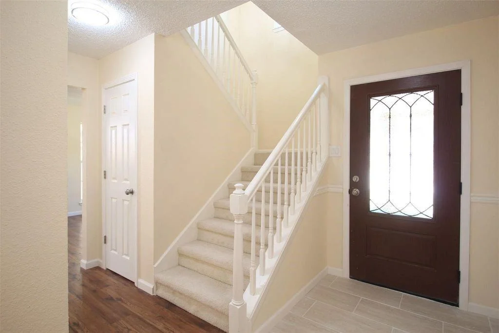 Photo of 8011 Goldengrove Drive