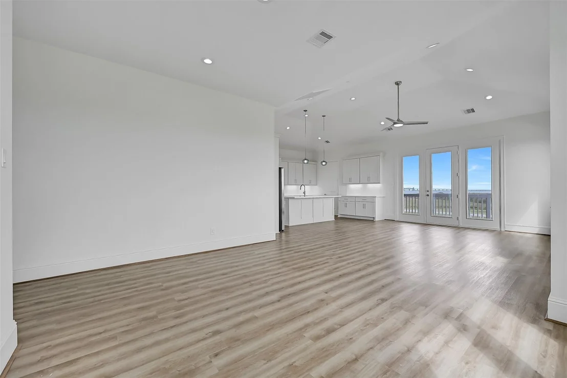 Photo of 1627 Bay Pointe Drive