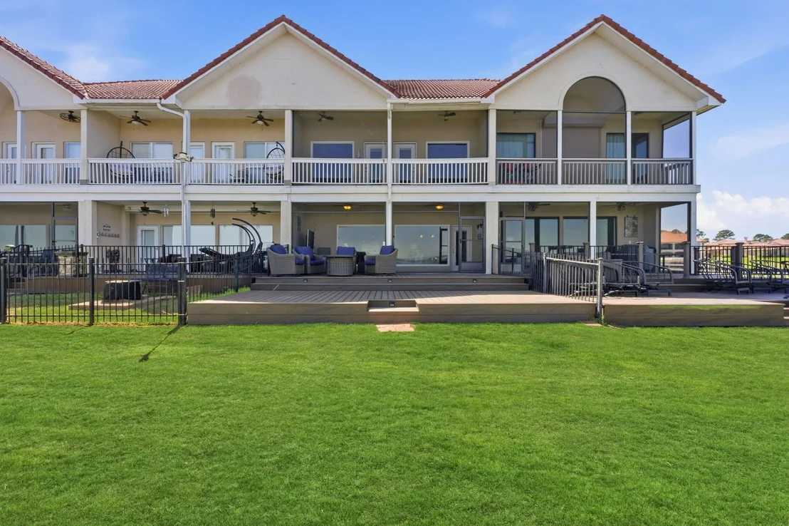 Photo of 2 Regency Point