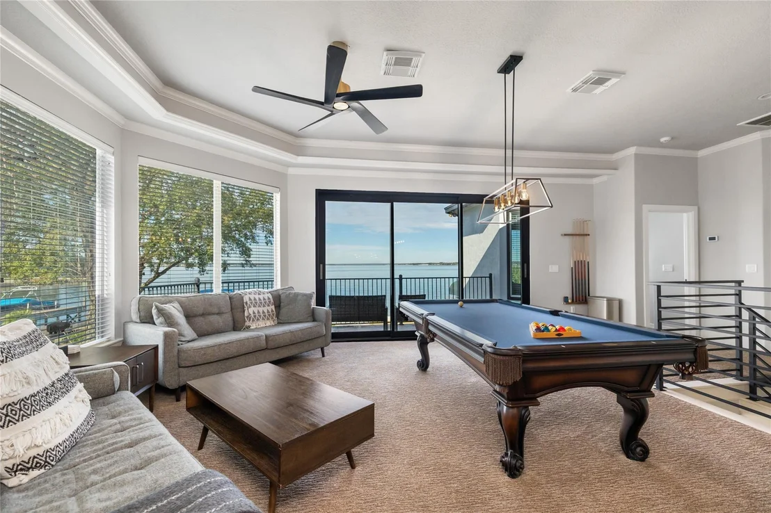 Photo of 11706 Edgewater Court