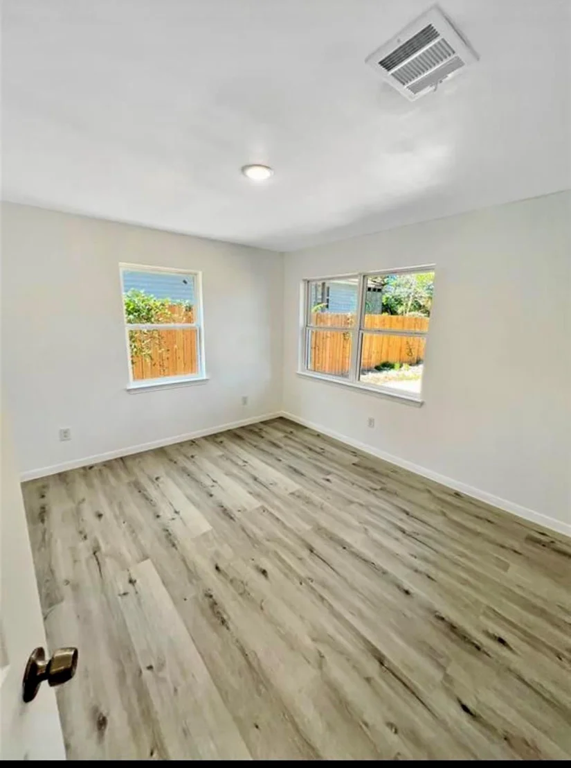 Photo of 408 Commanche Road