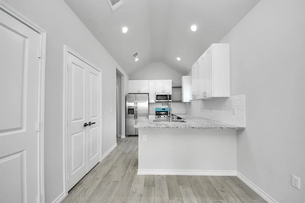 Photo of 382 Road 5704