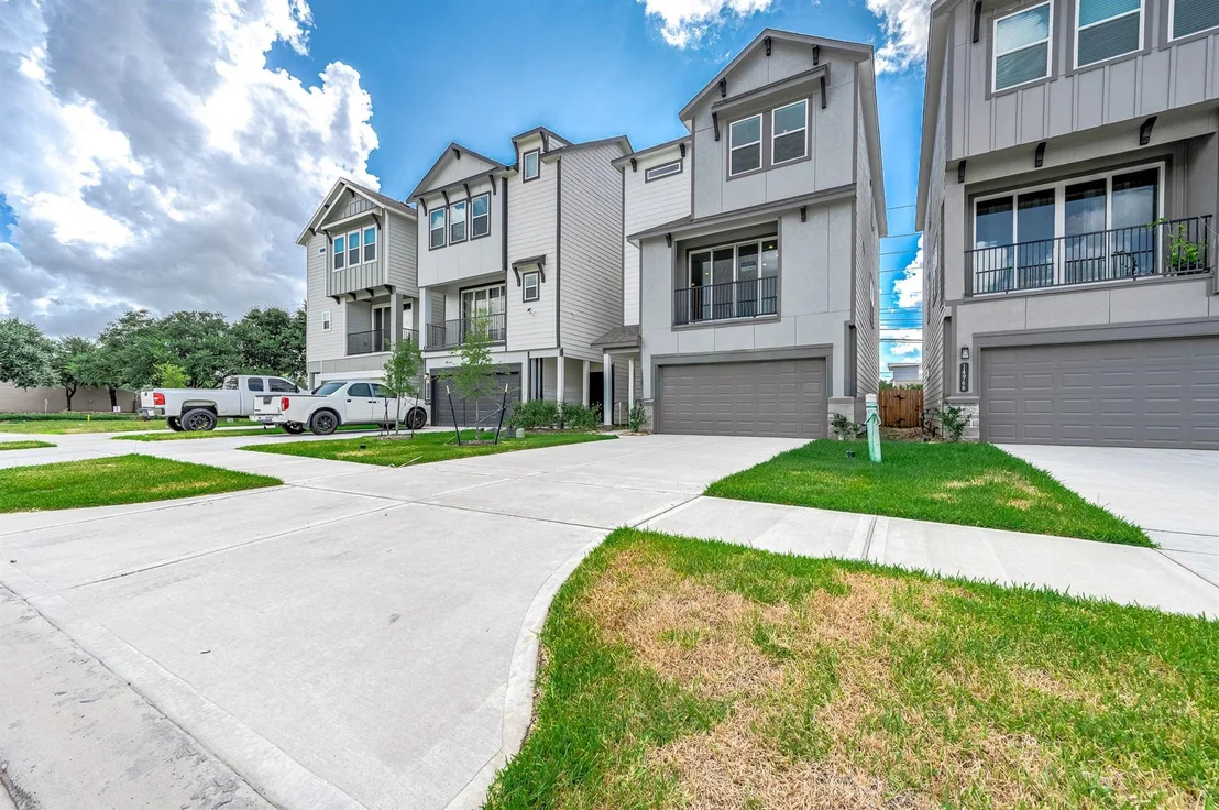 Photo of 14970 Eagle Feather Drive