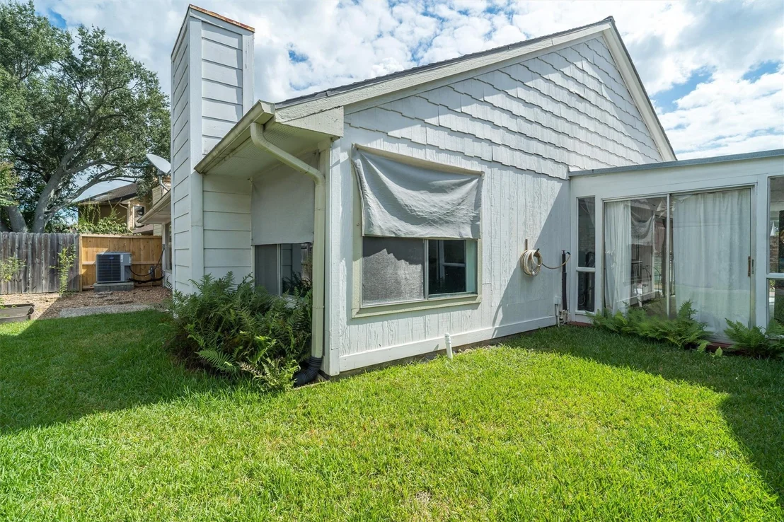 Photo of 1719 Sullins Way