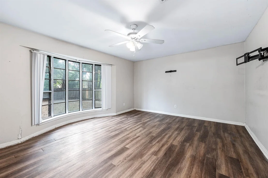 Photo of 7526 Antoine Drive