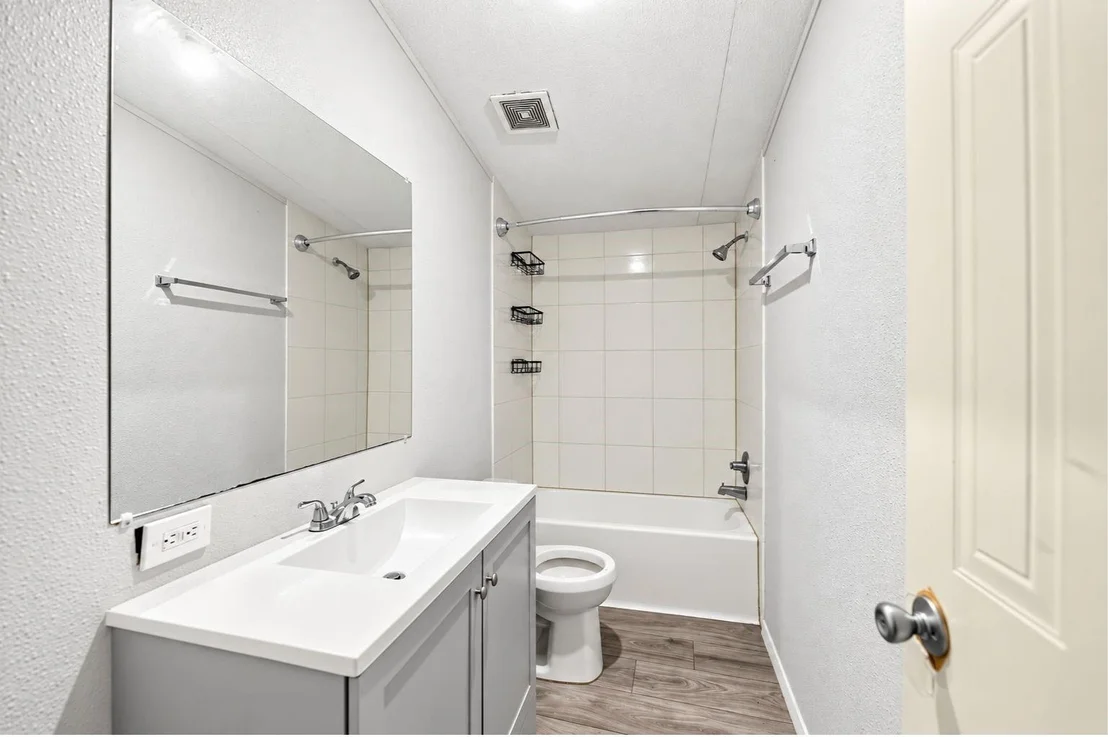 Photo of 104 Lone Oak Circle