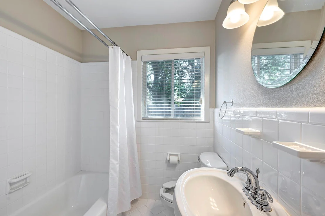 Photo of 9535 Vogue Lane