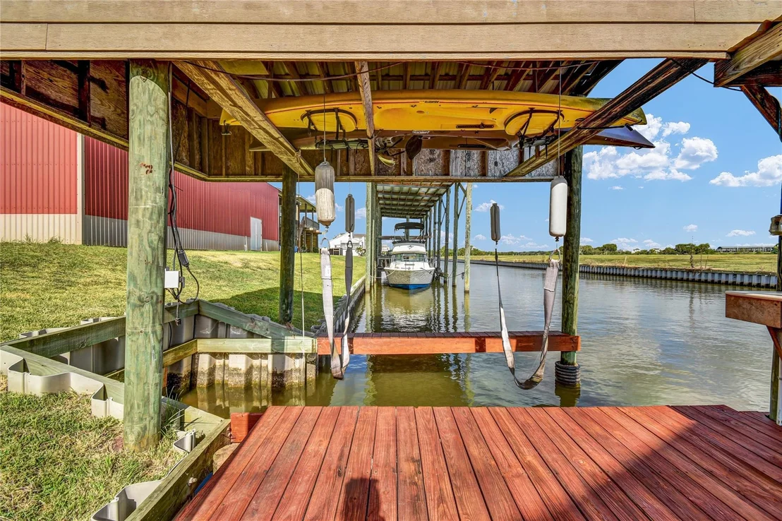 Photo of 220 Kings Drive
