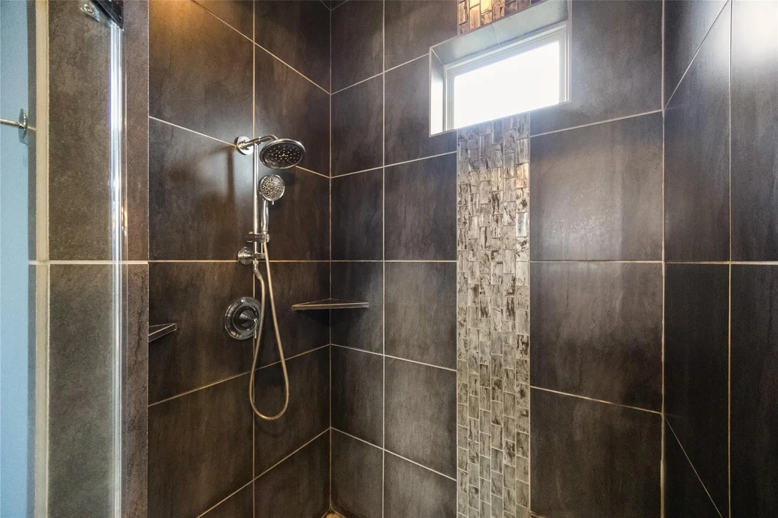 Photo of 12122 Hawthorne Drive