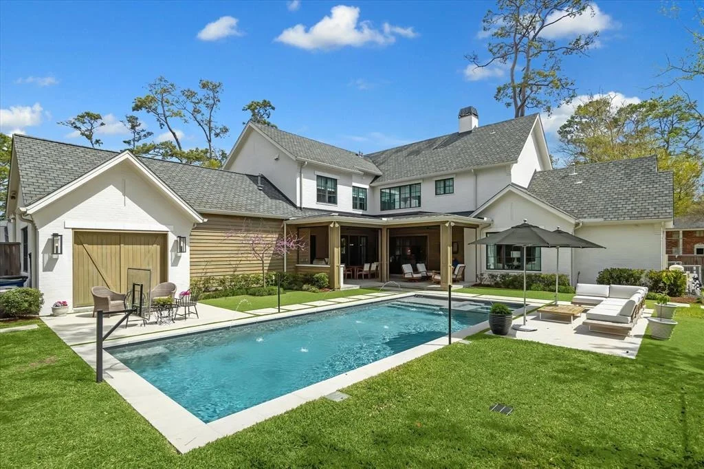 Photo of 415 Coachman Lane