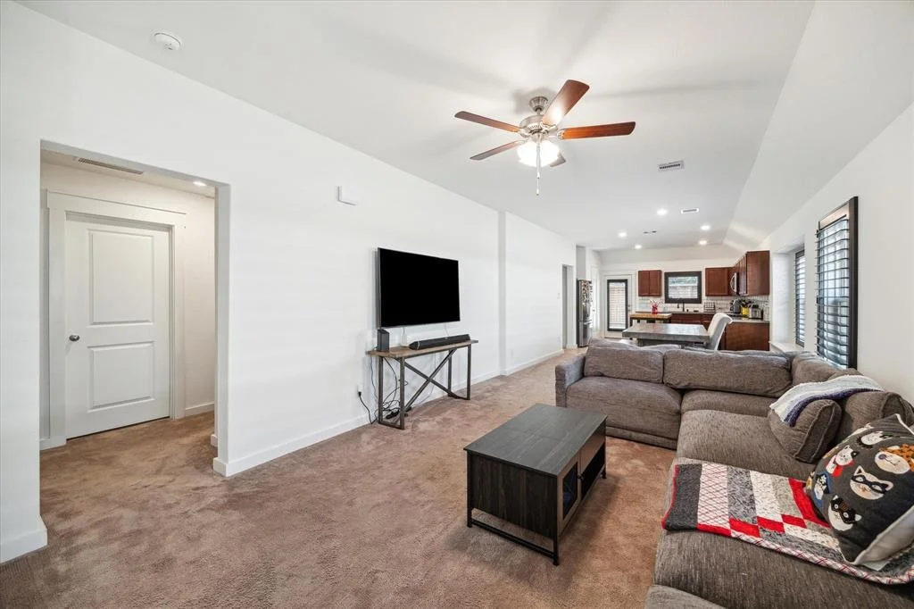Photo of 16931 Lagos Lane