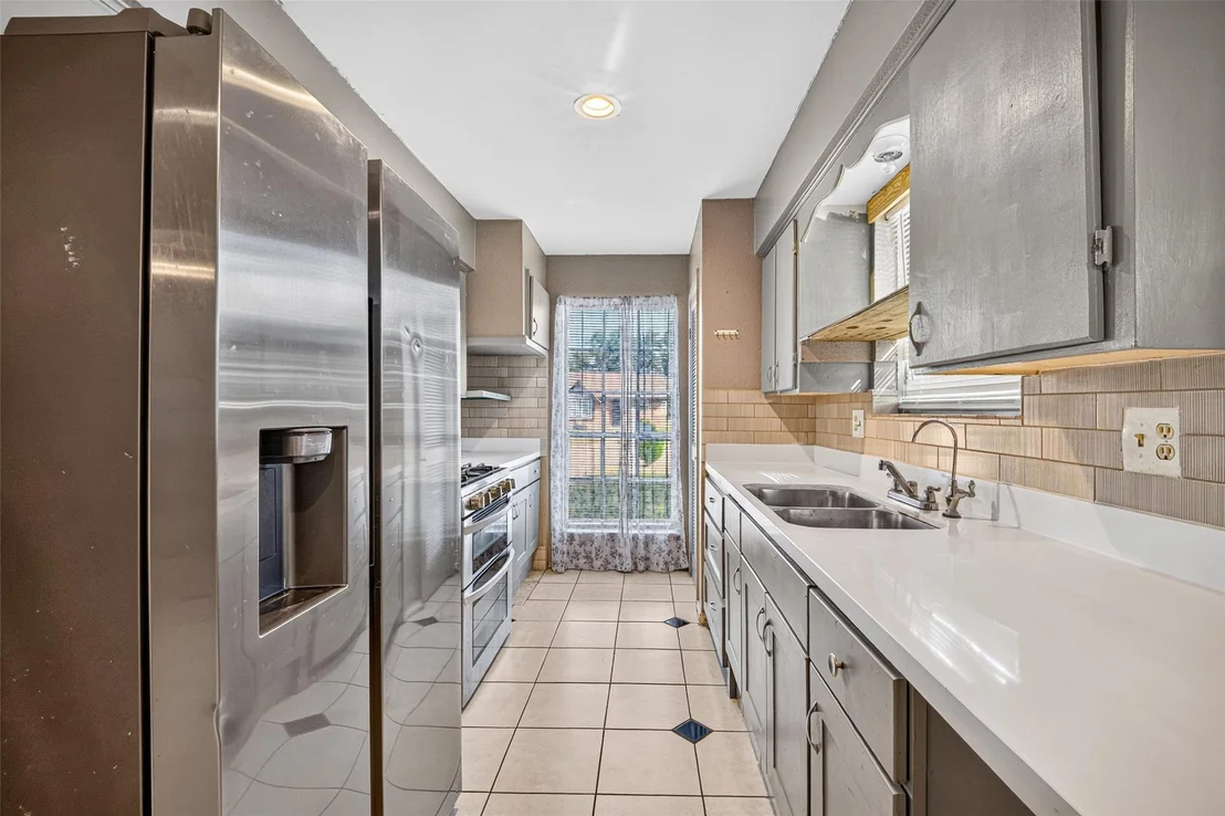 Photo of 7003 Sandswept Lane