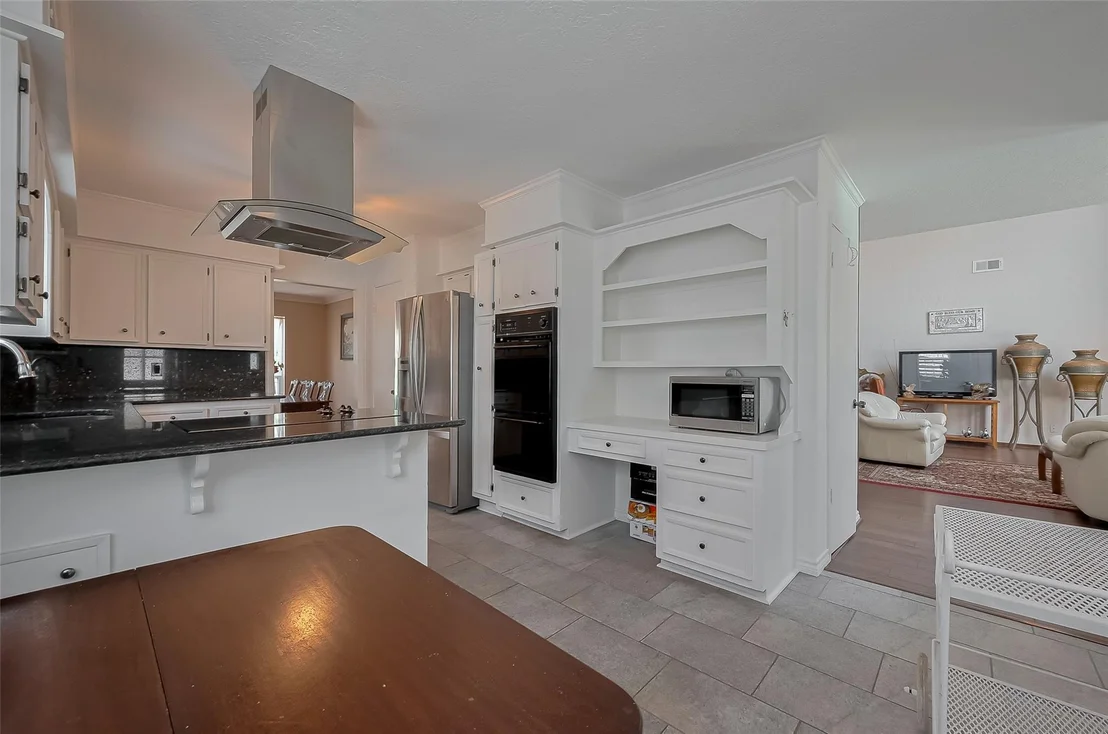 Photo of 14626 Ravenhurst Lane