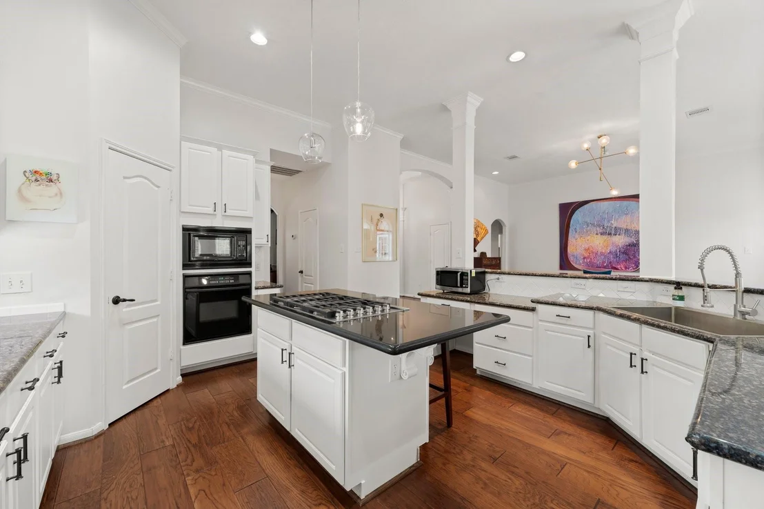 Photo of 6531 Glenhill Drive