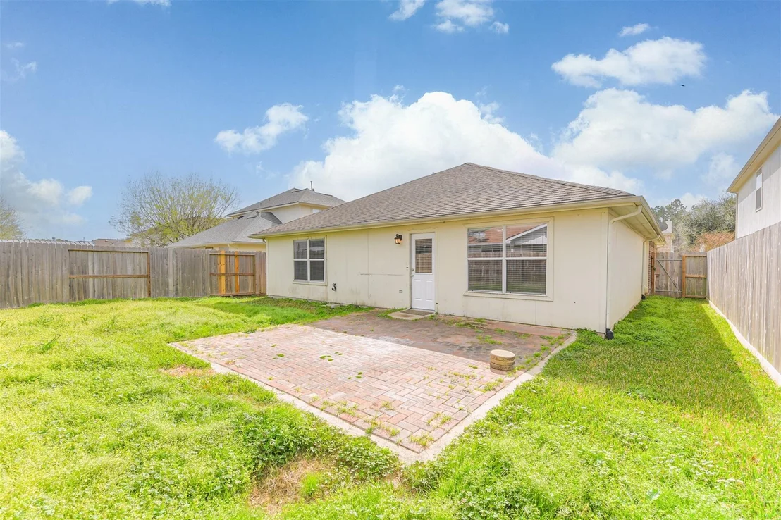 Photo of 2415 Fox River Lane