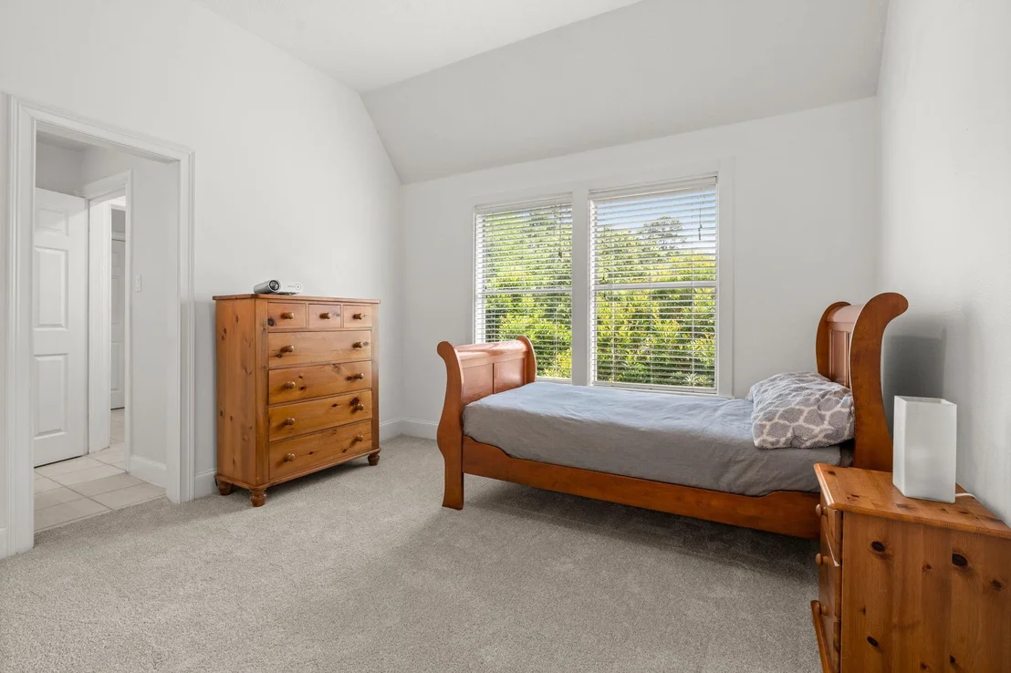 Photo of 106 Fairbranch Circle