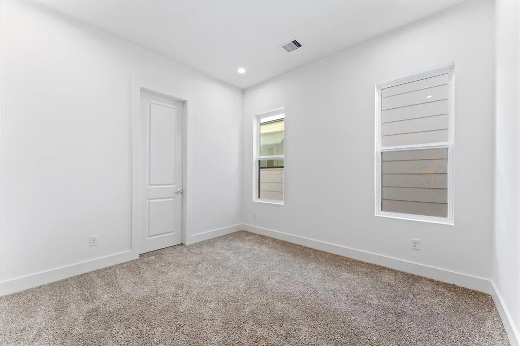 Photo of 324 Aurora Street