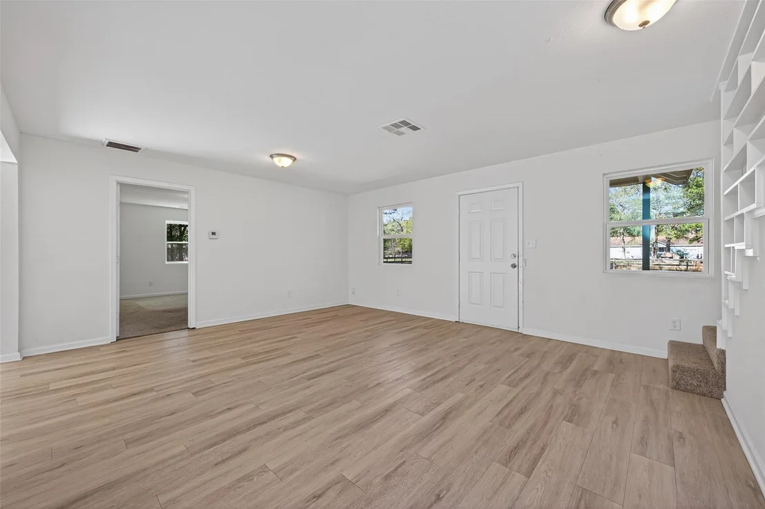 Photo of 170 Walter Drive