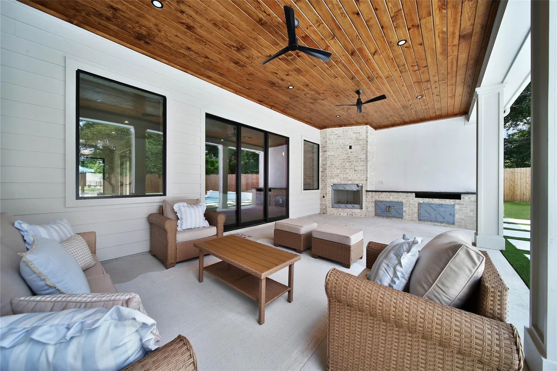 Photo of 1191 Chamboard Lane